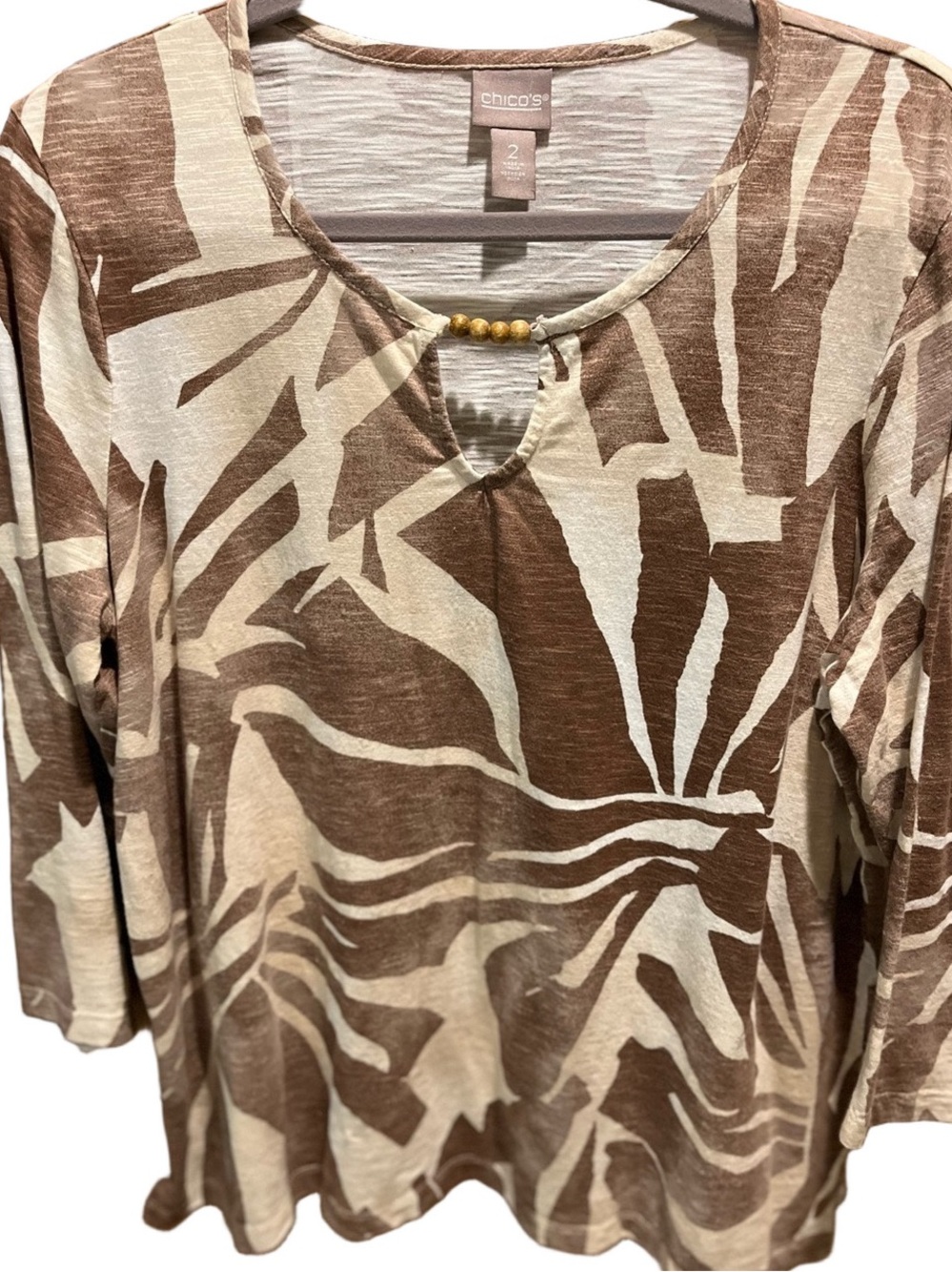 69. WOMENS CHICO’S 2/L DETAIL TOP